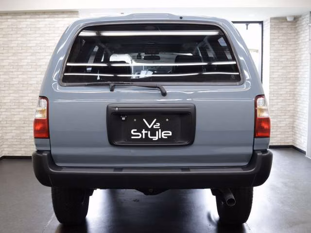 TOYOTA HILUX SURF