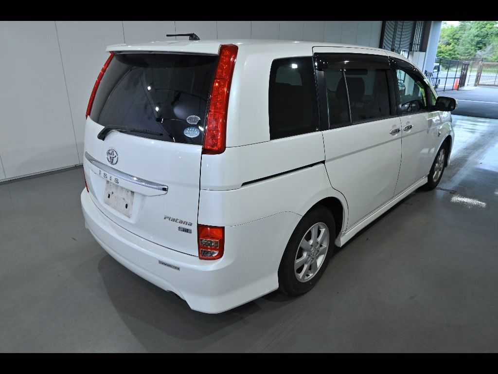 TOYOTA ISIS