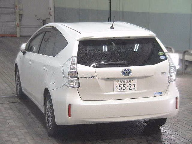 TOYOTA PRIUS ALPHA