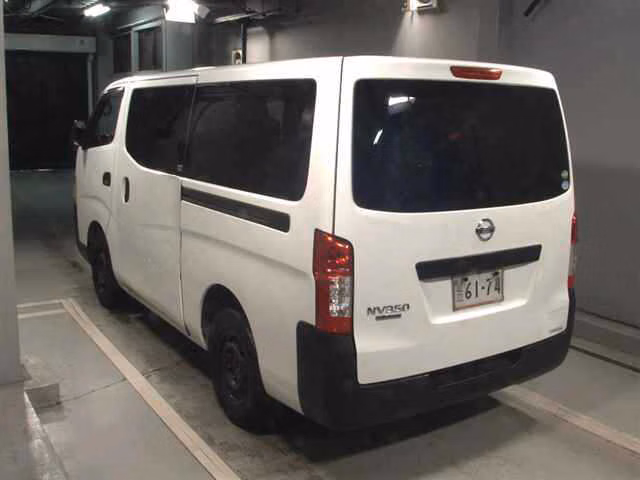 NISSAN NV350 CARAVAN