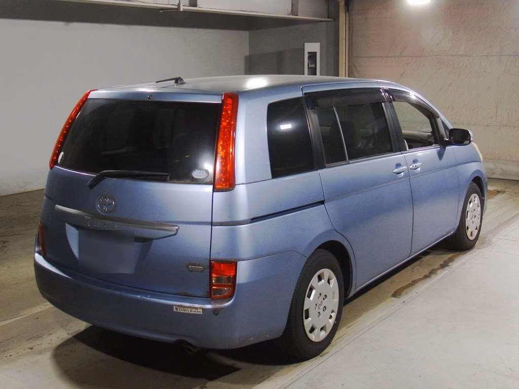TOYOTA ISIS