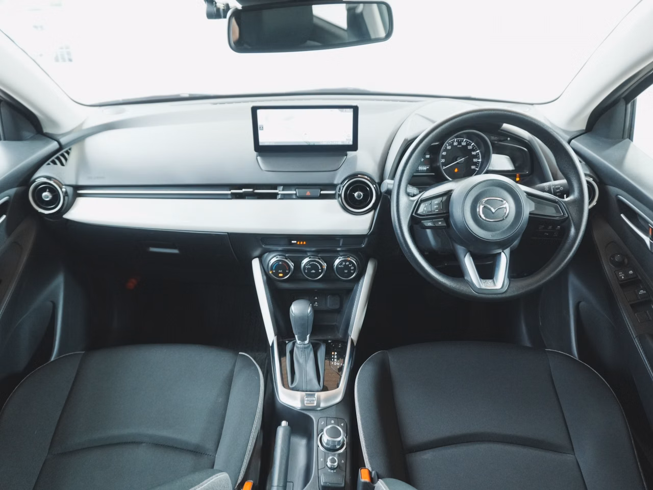 MAZDA MAZDA2