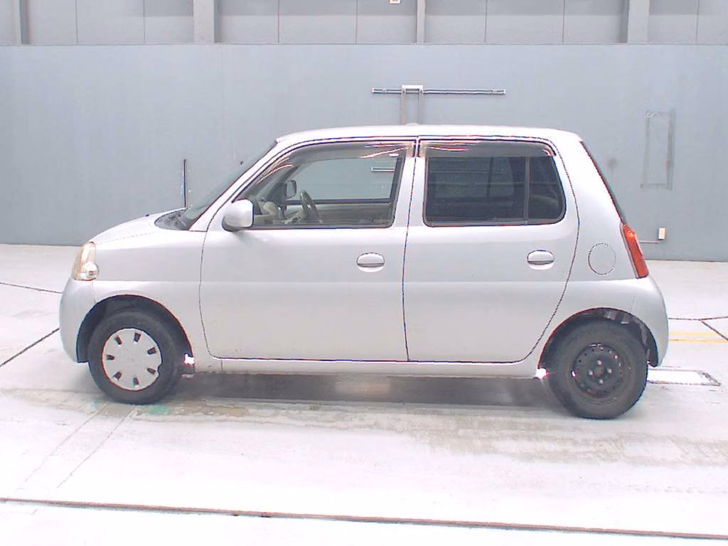 DAIHATSU ESSE