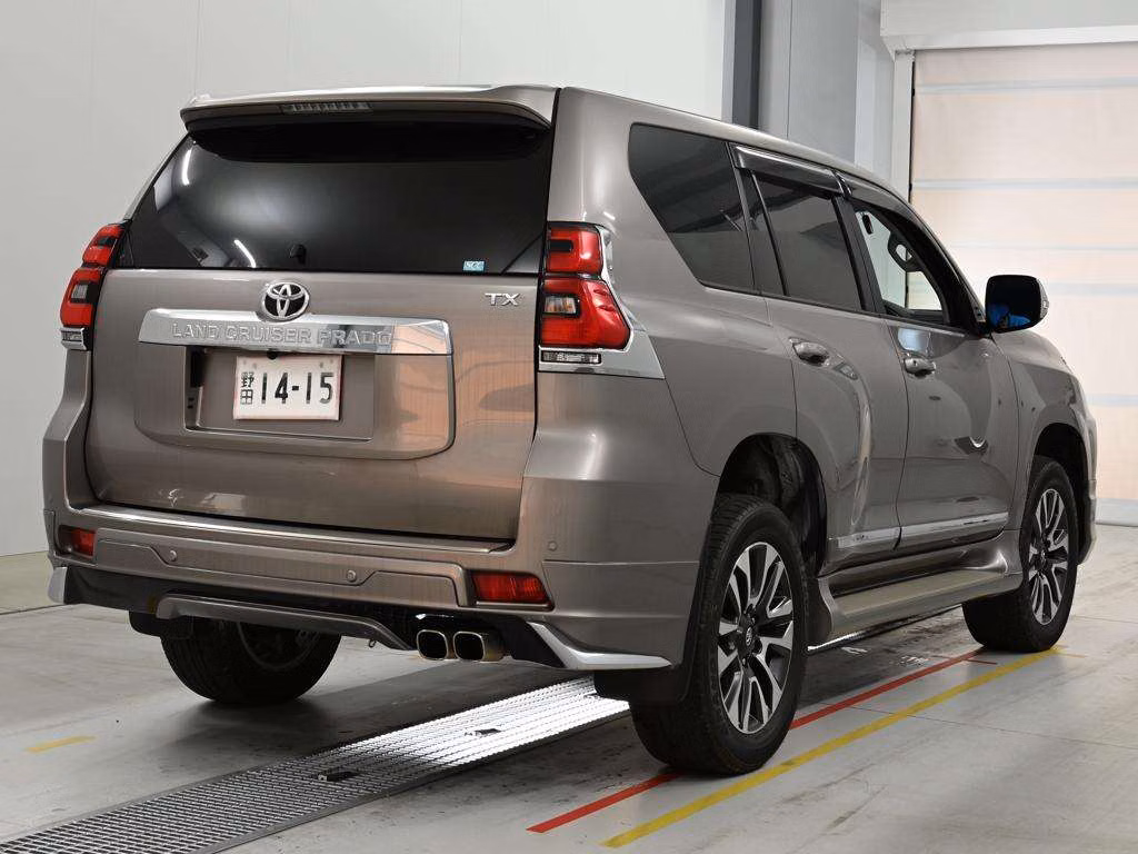 TOYOTA LAND CRUISER PRADO