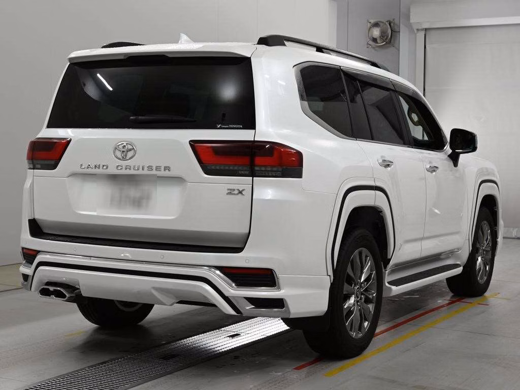 TOYOTA LAND CRUISER