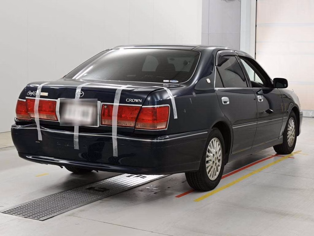 TOYOTA CROWN