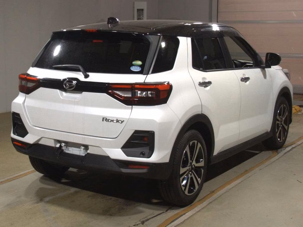 DAIHATSU ROCKY