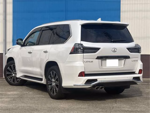 LEXUS LX570