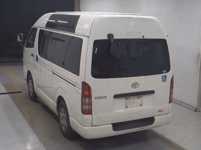 TOYOTA REGIUS ACE
