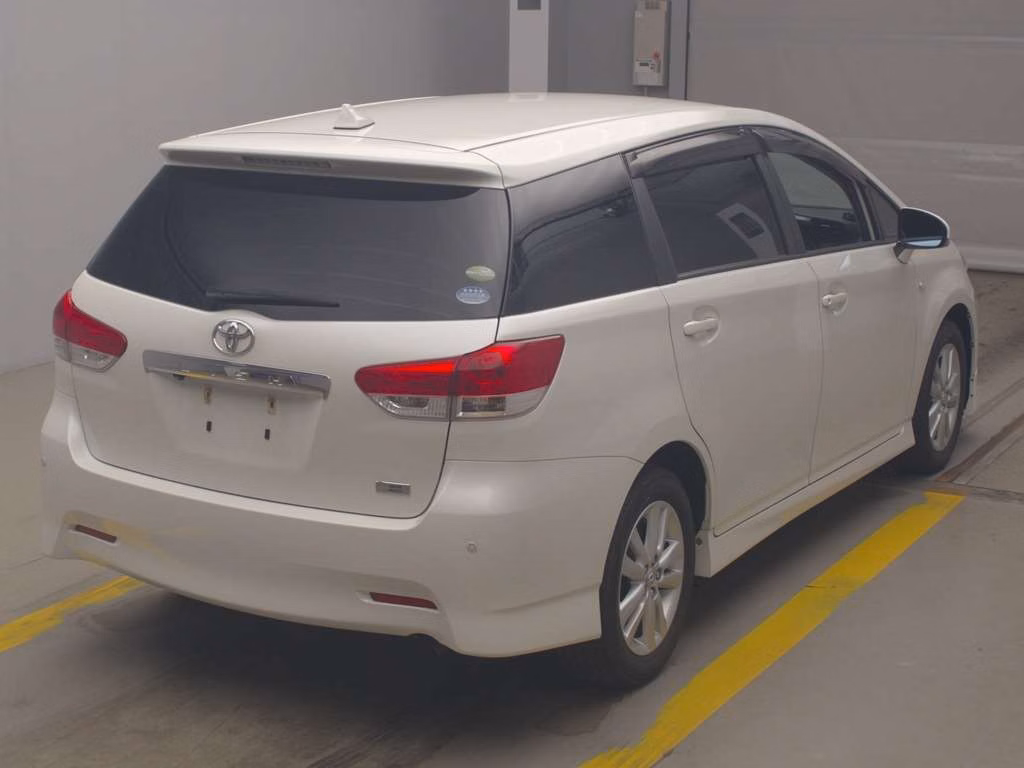 TOYOTA WISH