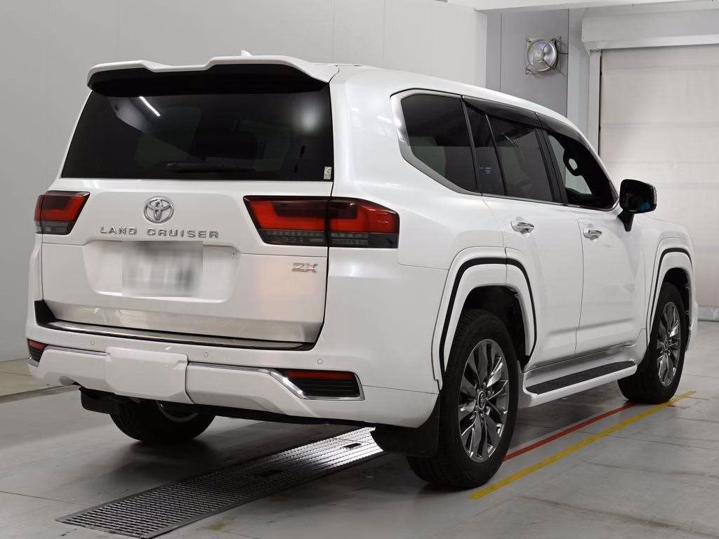 TOYOTA LAND CRUISER
