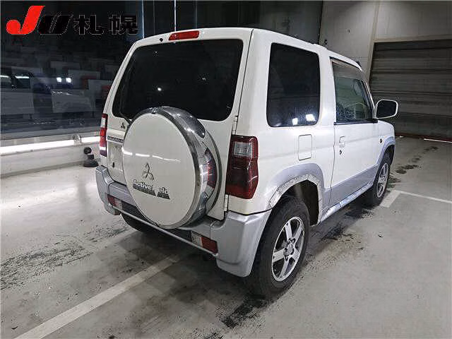 MITSUBISHI PAJERO MINI