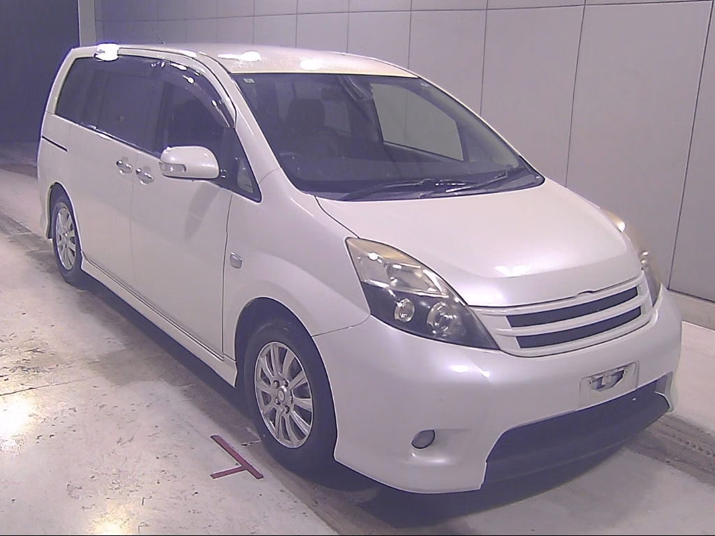 TOYOTA ISIS