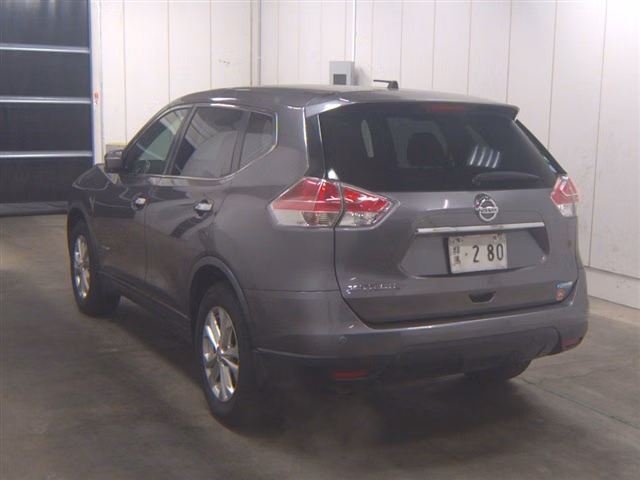 NISSAN X-TRAIL