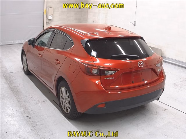 MAZDA AXELA