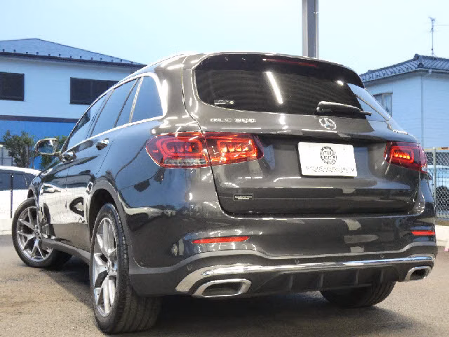 MERCEDES-BENZ GLC-CLASS