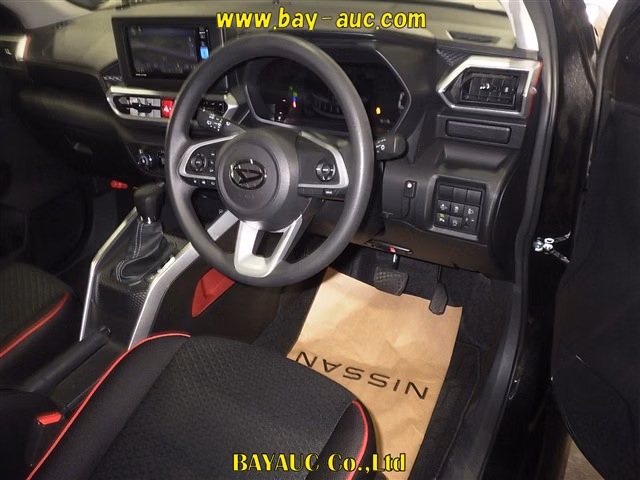 DAIHATSU ROCKY