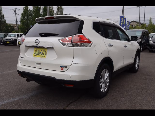 NISSAN X-TRAIL