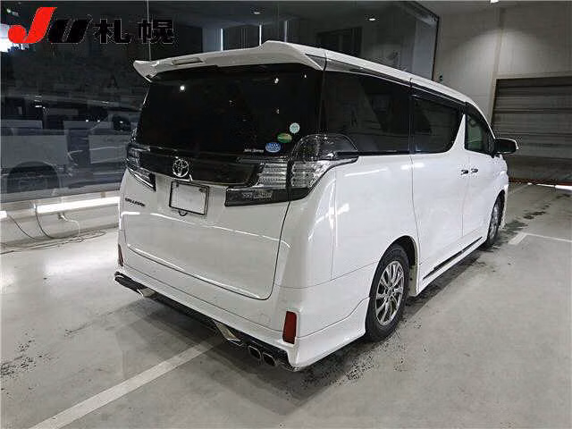 TOYOTA VELLFIRE