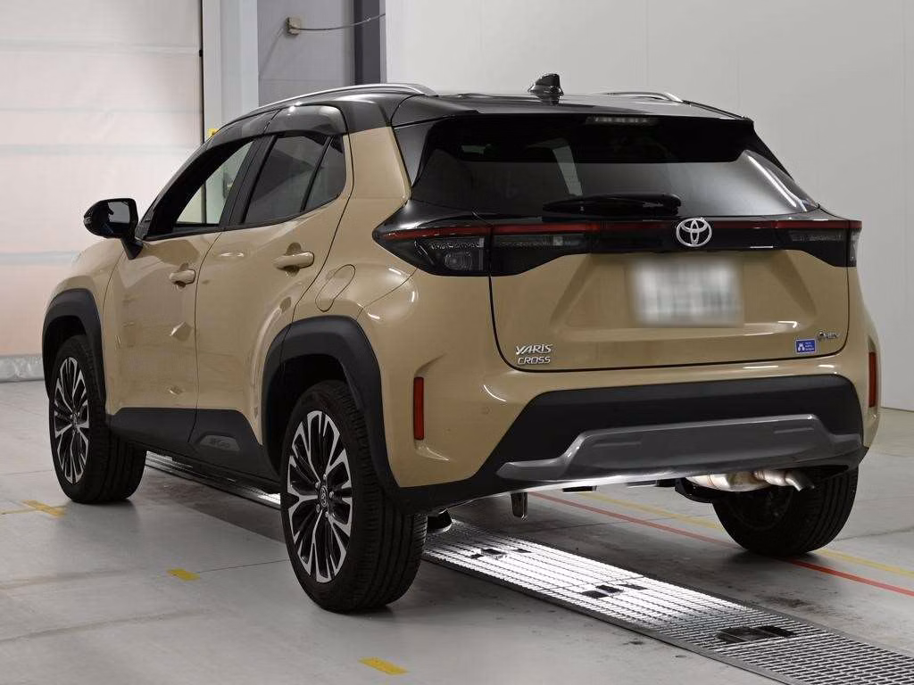 TOYOTA YARIS CROSS