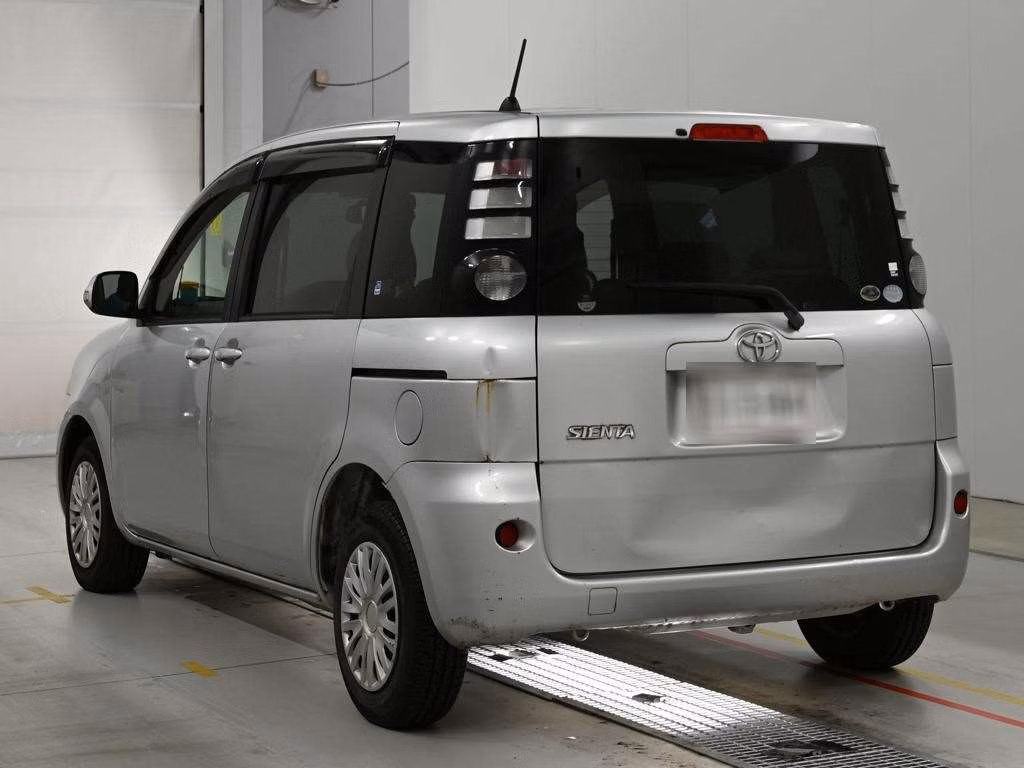 TOYOTA SIENTA