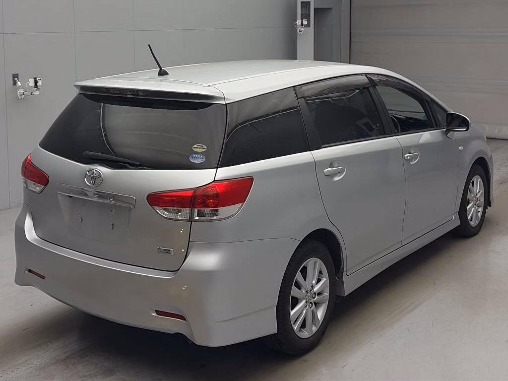 TOYOTA WISH