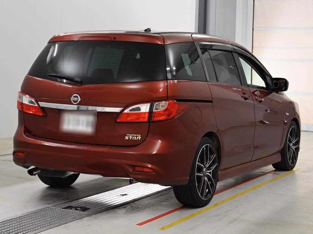 NISSAN LAFESTA