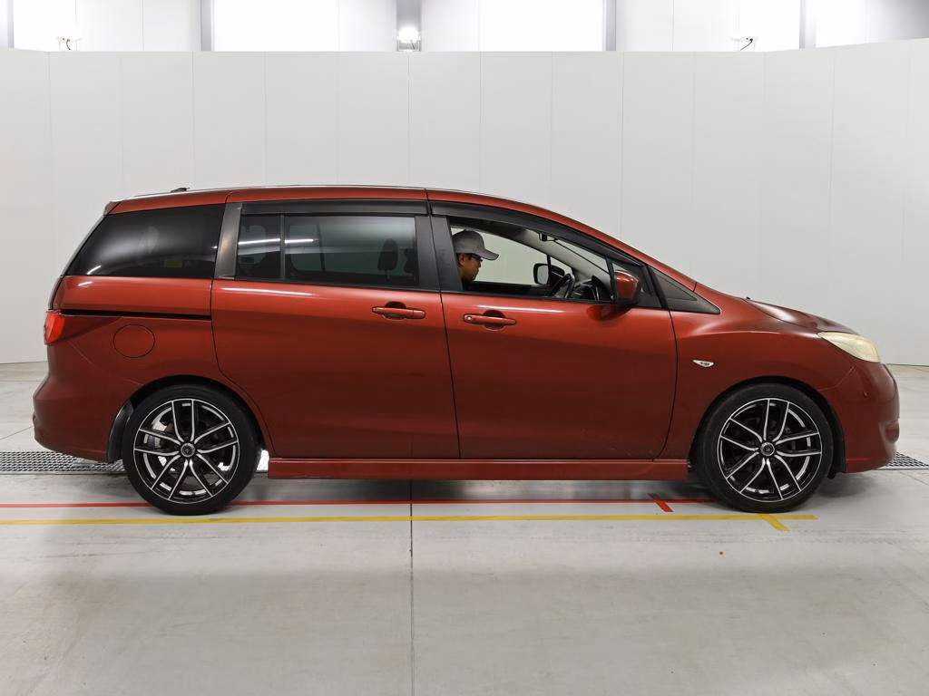 NISSAN LAFESTA