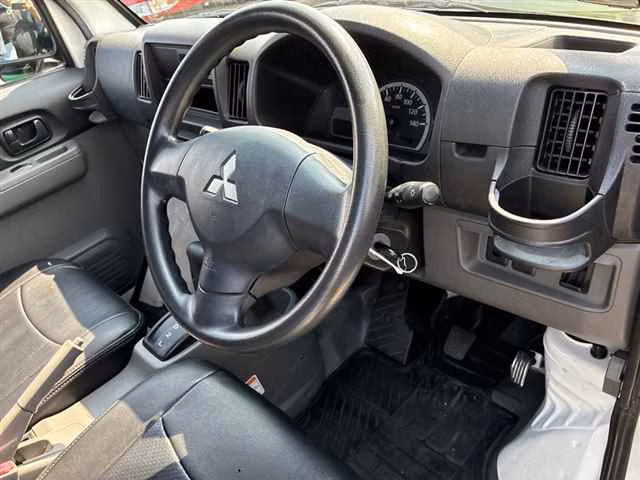 MITSUBISHI MINICAB