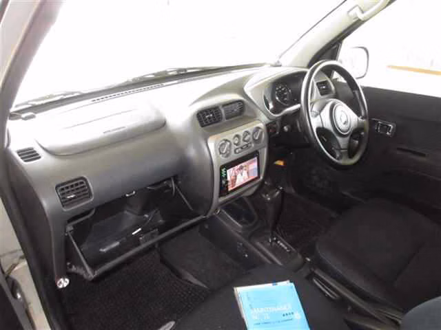 DAIHATSU TERIOS KID