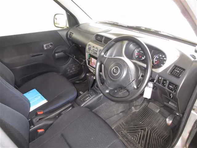 DAIHATSU TERIOS KID