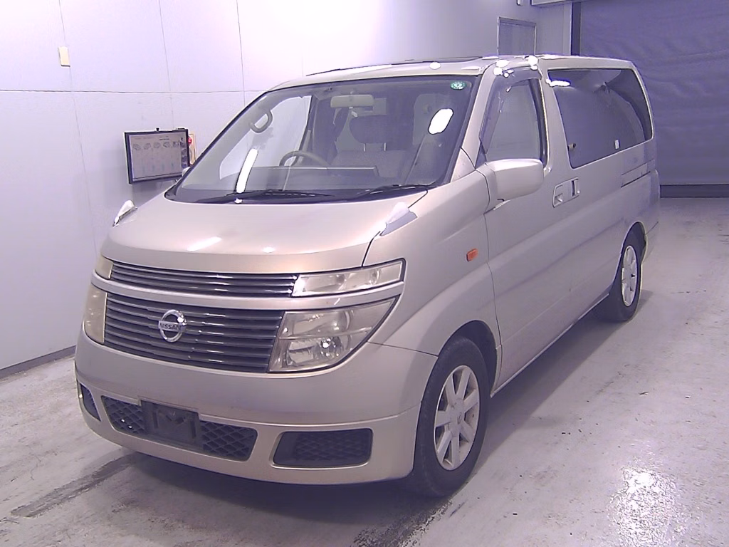 NISSAN ELGRAND