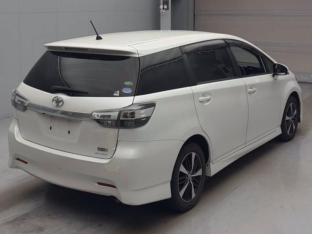 TOYOTA WISH