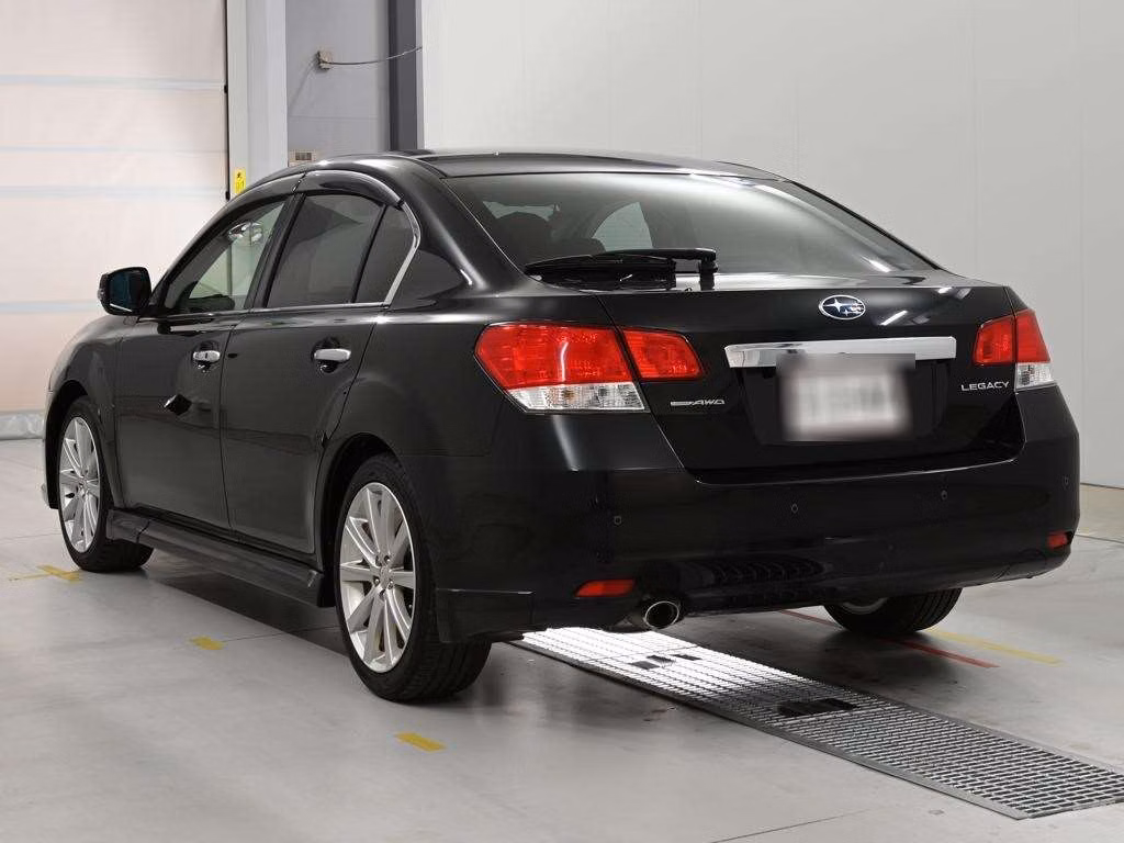 SUBARU LEGACY B4