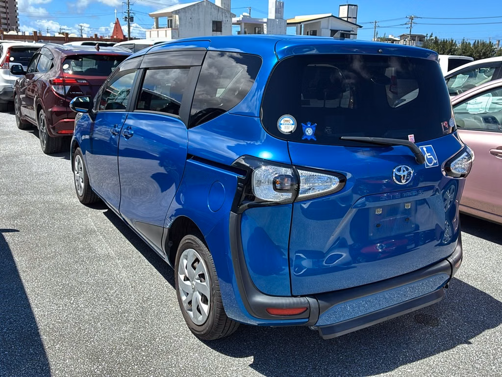 TOYOTA SIENTA