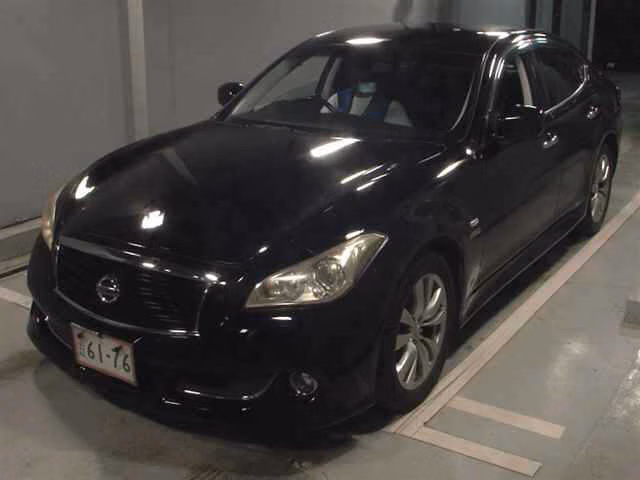 NISSAN FUGA
