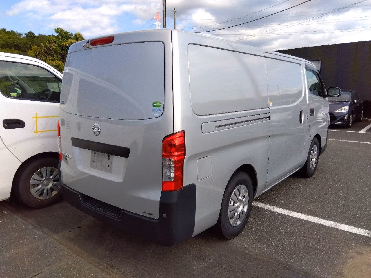 NISSAN NV350 CARAVAN