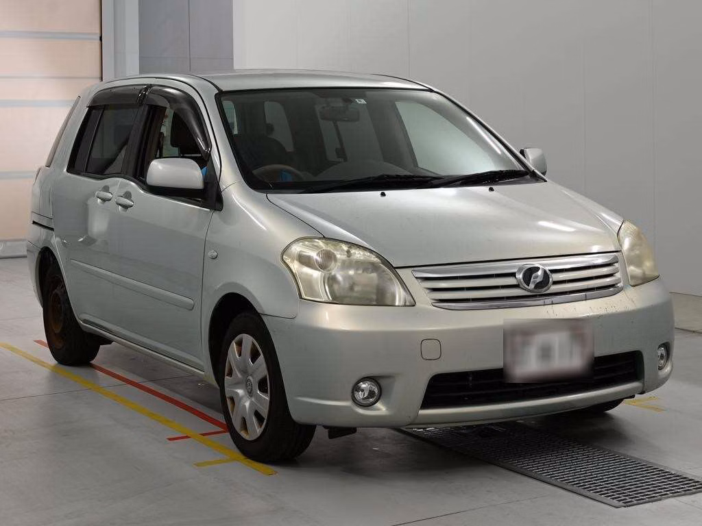 TOYOTA RAUM