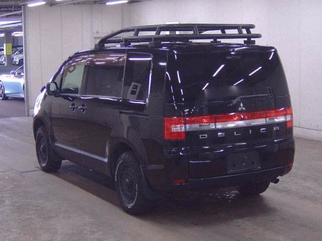 MITSUBISHI DELICA D:5