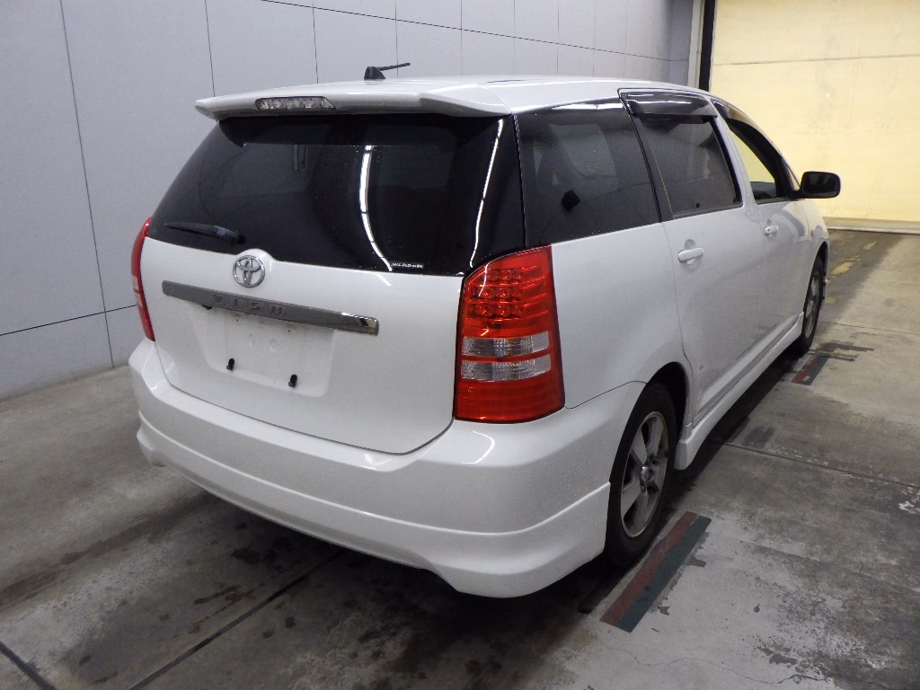 TOYOTA WISH