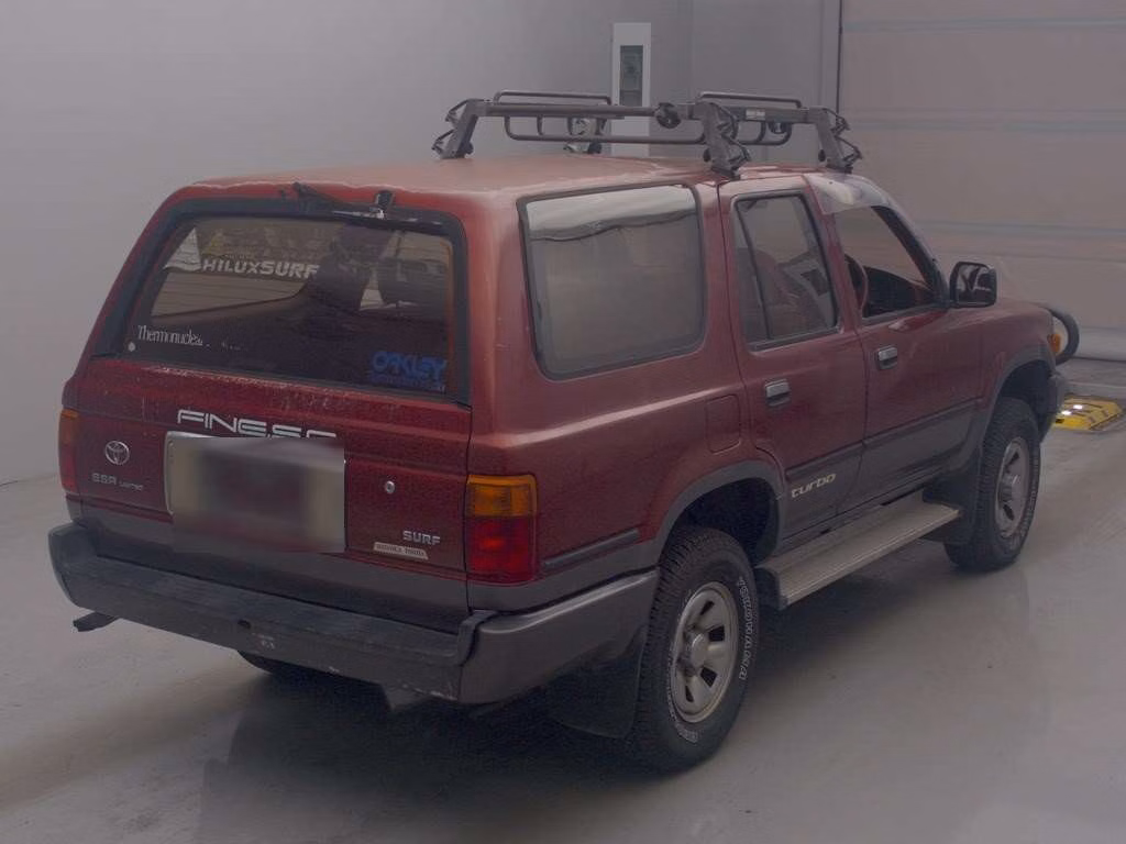 TOYOTA HILUX SURF