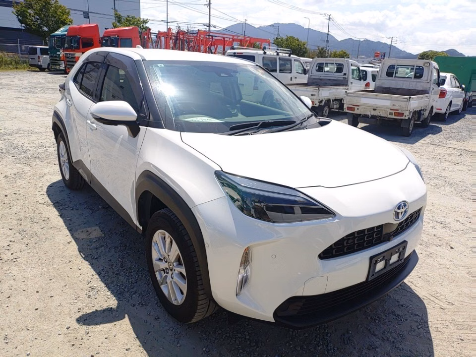 TOYOTA YARIS CROSS