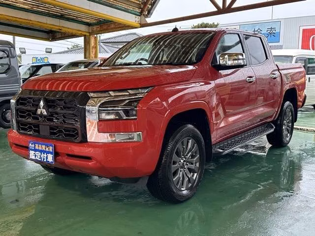 MITSUBISHI TRITON