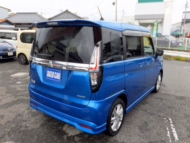 MITSUBISHI DELICA D:2