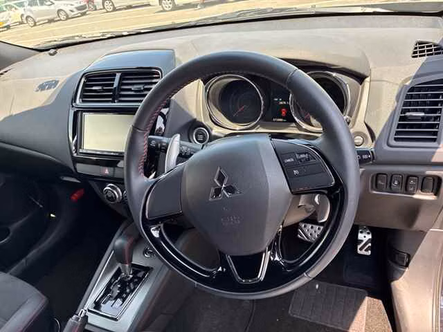 MITSUBISHI RVR