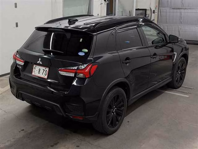 MITSUBISHI RVR