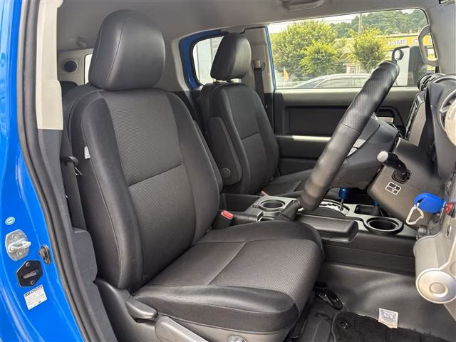 TOYOTA FJ CRUISER
