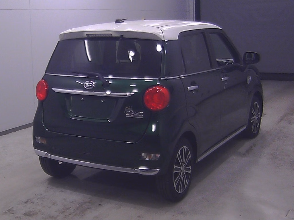 DAIHATSU CAST