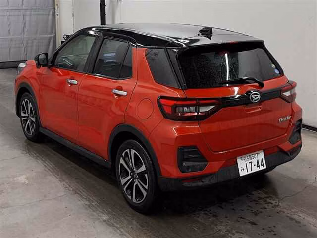 DAIHATSU ROCKY