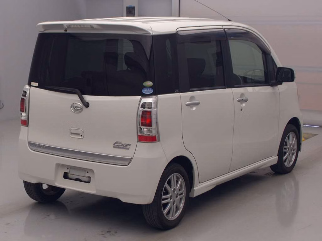 DAIHATSU TANTO EXE